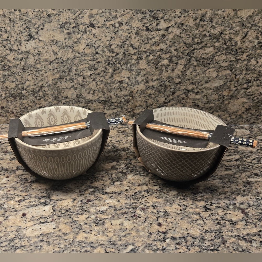 Set of 2 Ramen Pho Noodle Bowls with Chopsticks
